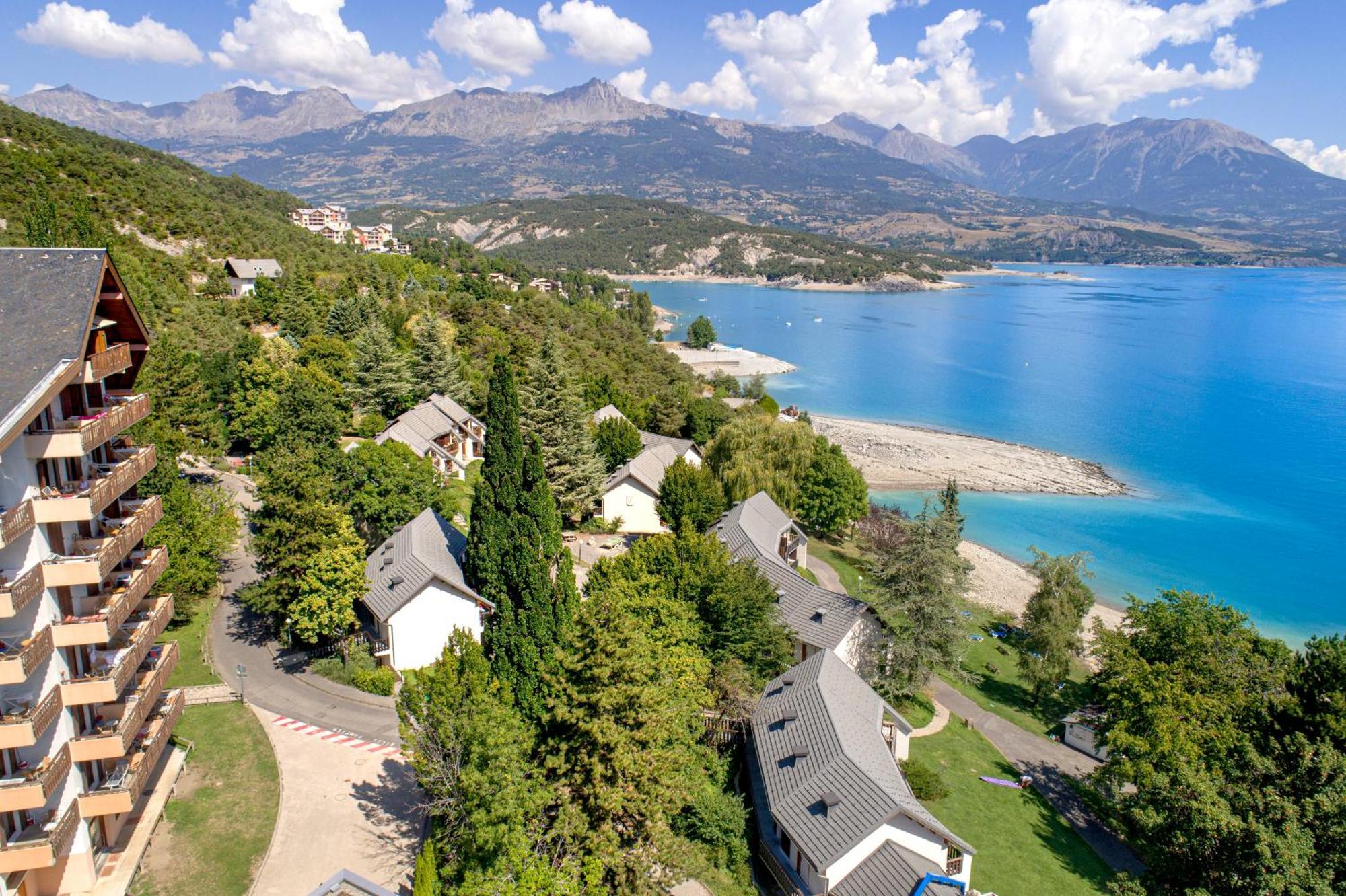 Resort Village Club Les Hyvans 3*
